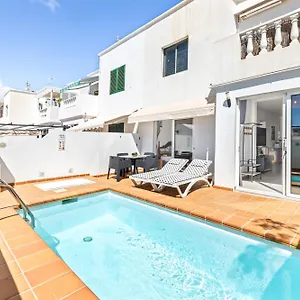 home2book-charming-private-pool-puerto-del-carmen.puertodelcarmen-hotels.org/